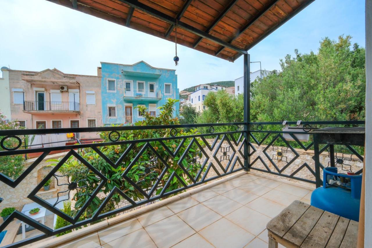Yigit Apart Kalkan Bagian luar foto